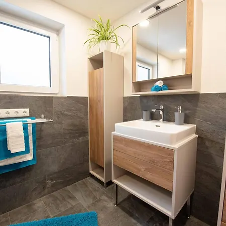 Apartment Trocker *